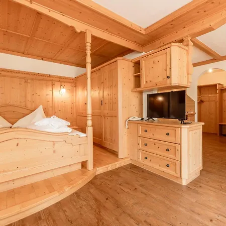 Alpenpension Pfurtscheller Gæstehus 4*