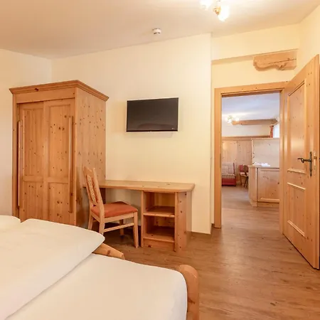 Pensjonat Alpenpension Pfurtscheller 4*