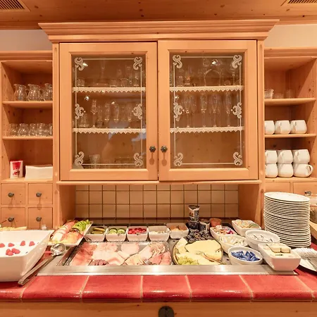 Alpenpension Pfurtscheller 4*