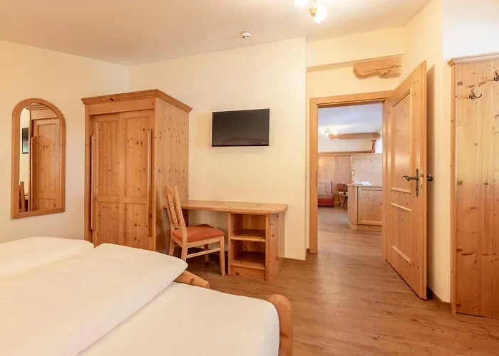 Πανσιόν Alpenpension Pfurtscheller 4*